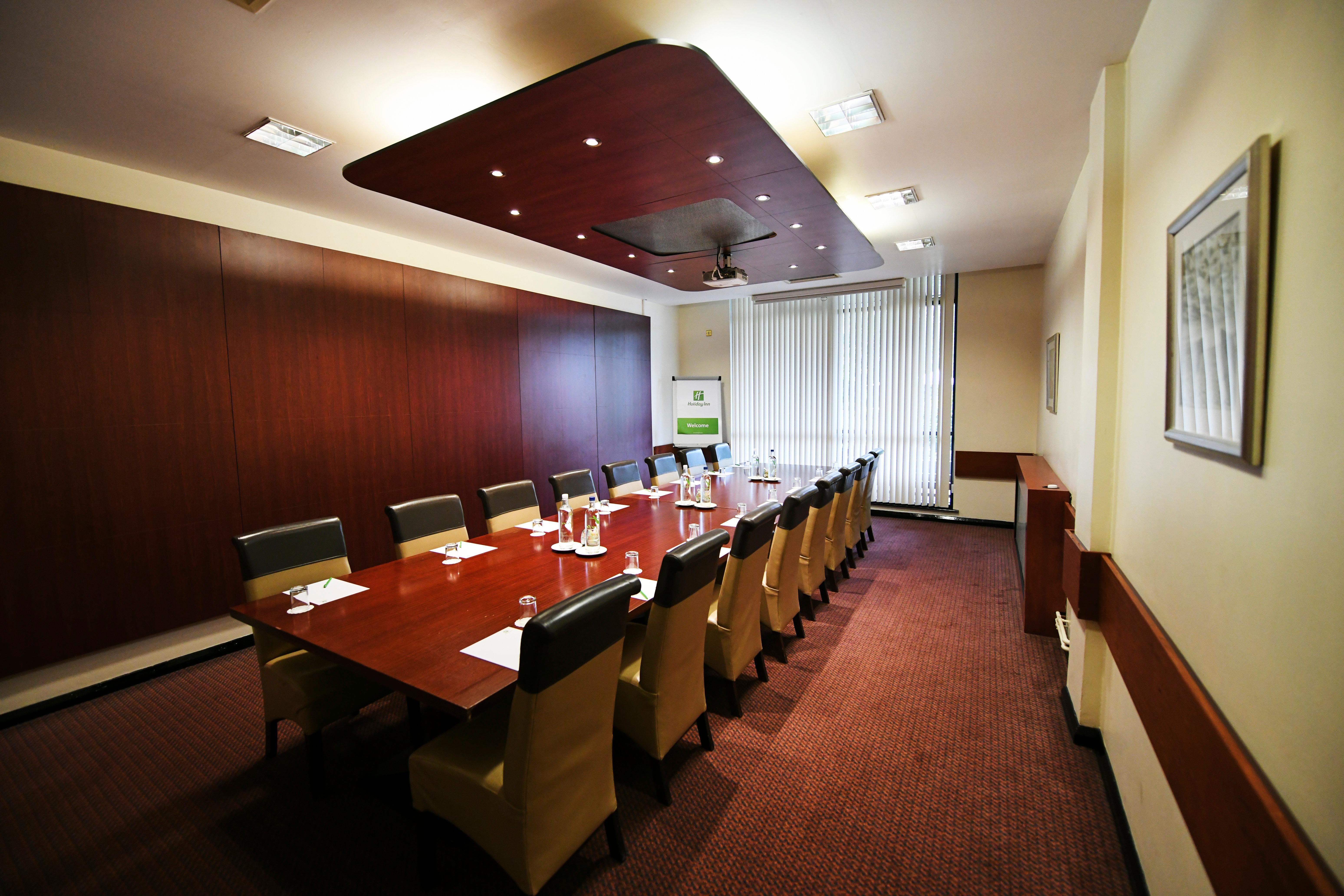 Holiday Inn Telford Ironbridge By Ihg Exterior photo