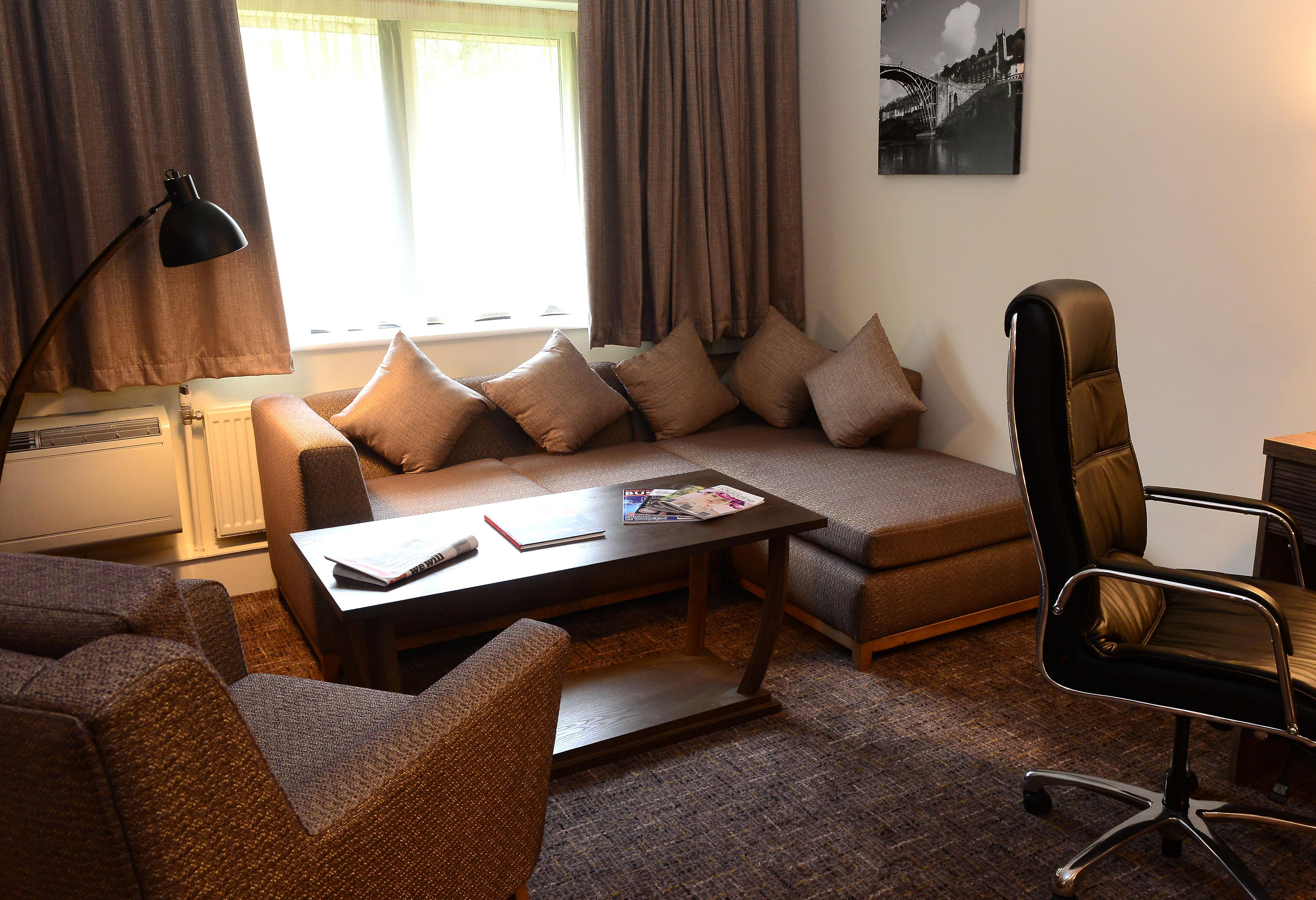Holiday Inn Telford Ironbridge By Ihg Exterior photo