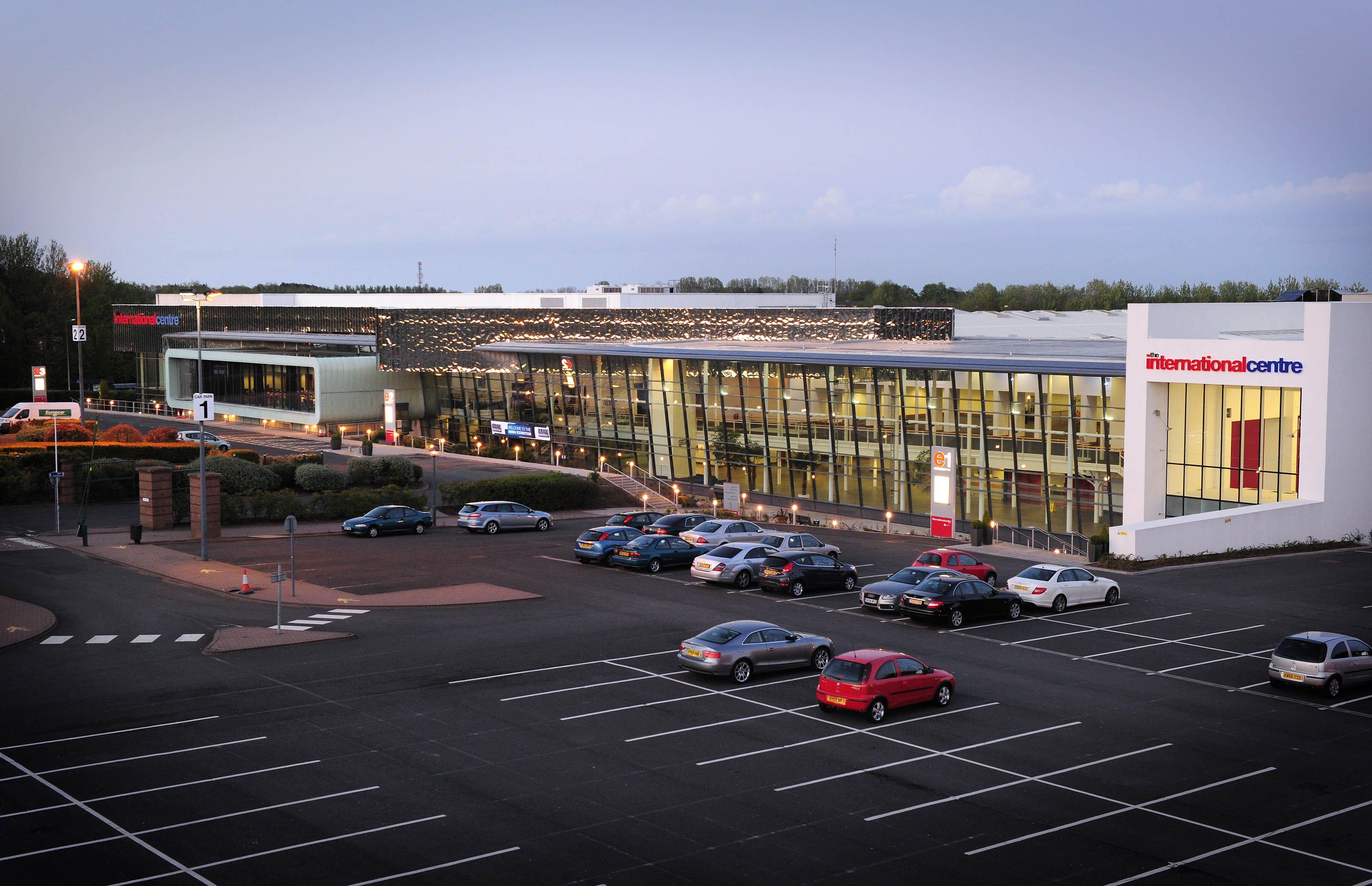 Holiday Inn Telford Ironbridge By Ihg Exterior photo