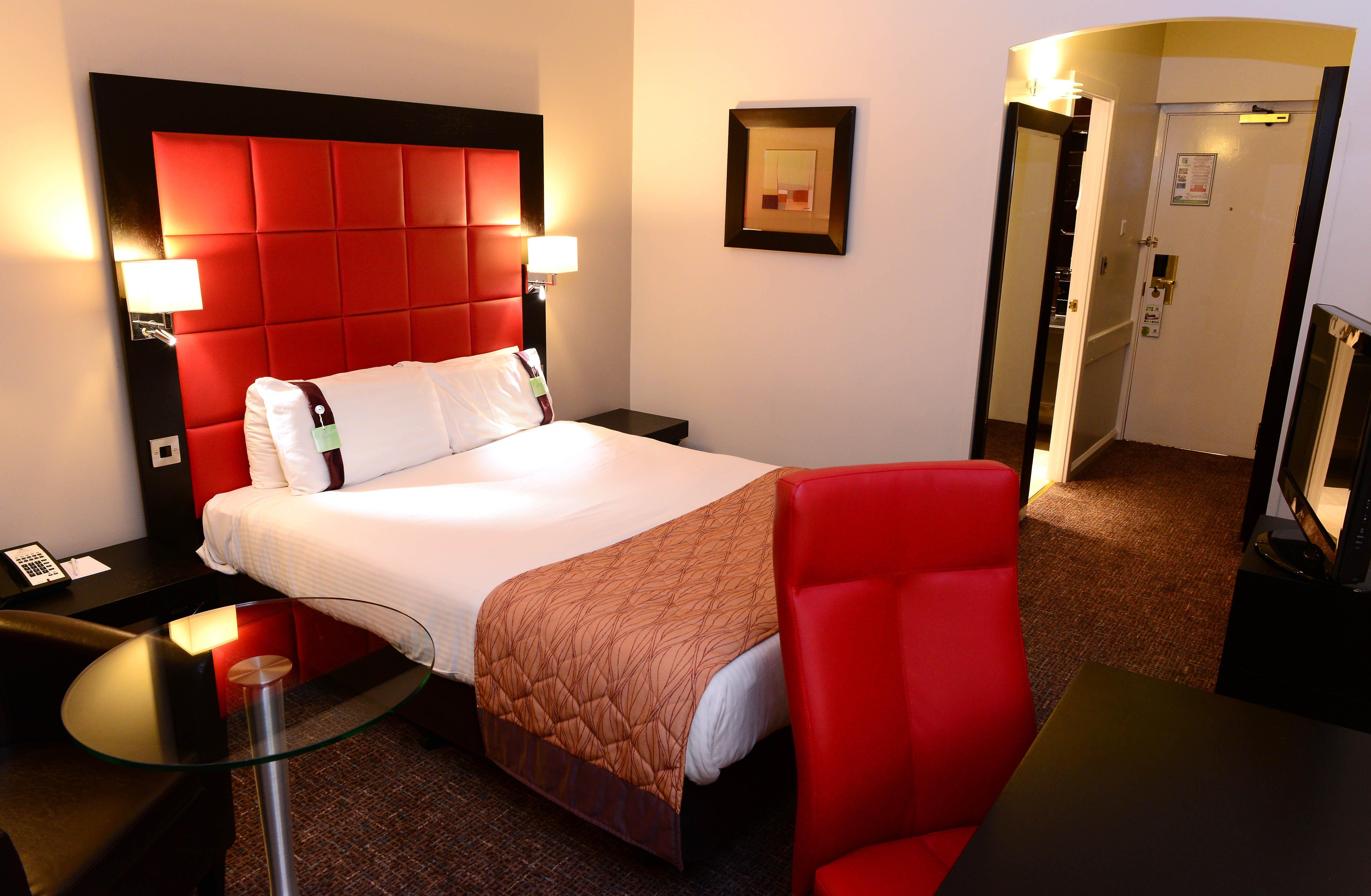 Holiday Inn Telford Ironbridge By Ihg Exterior photo