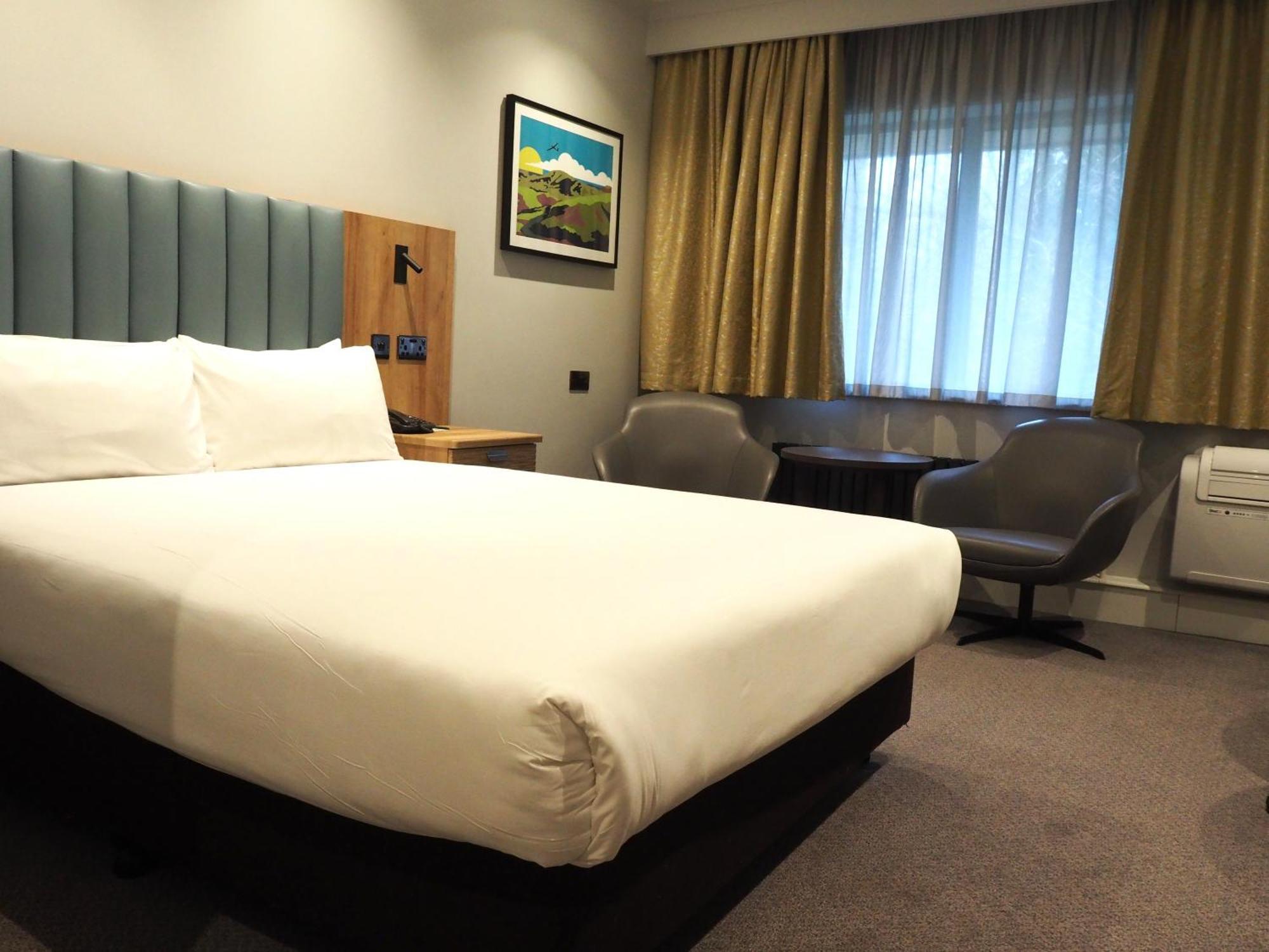 Holiday Inn Telford Ironbridge By Ihg Exterior photo