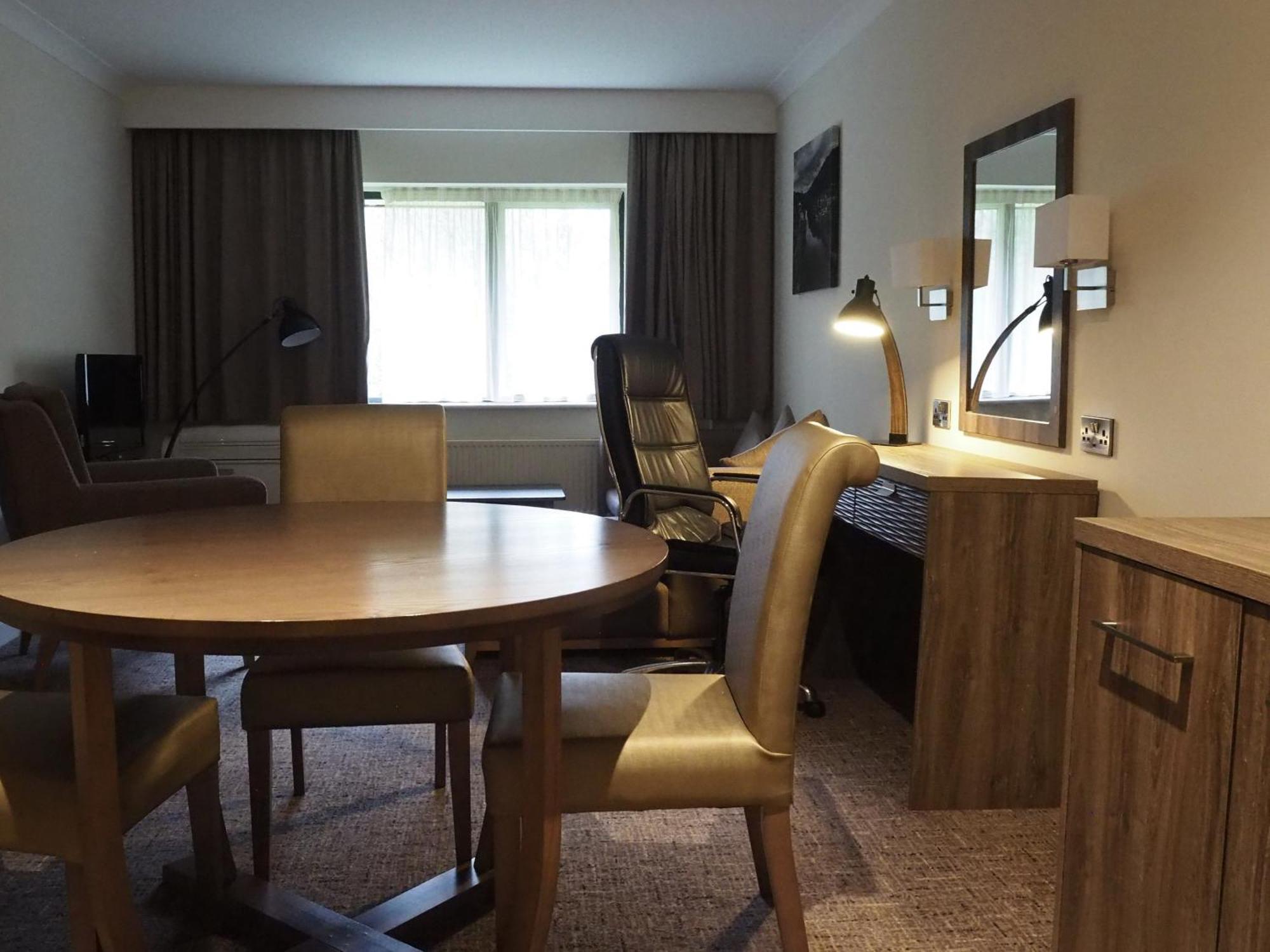 Holiday Inn Telford Ironbridge By Ihg Exterior photo